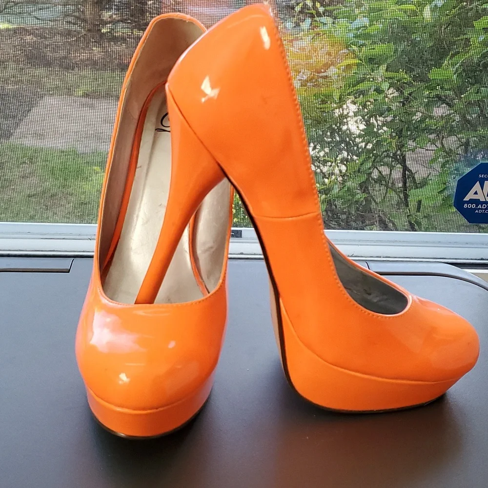 Patent leather platforms - Picture 1 of 5